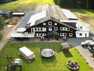 Bauernhof Korbach-Hillershausen Reit- und Ferienanlage Tannenhof picture 1